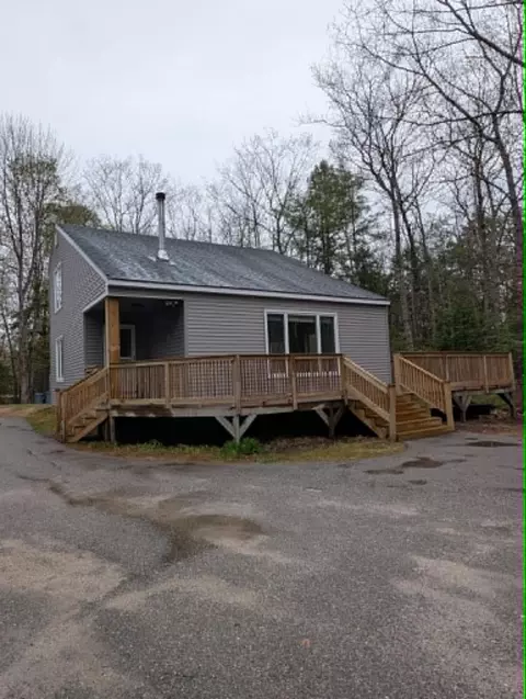 425 N High St, Bridgton, ME 04009