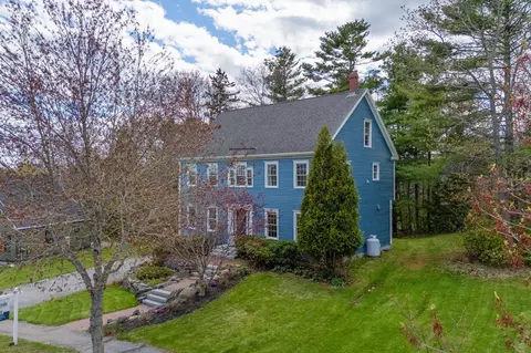 6 Leighton Farm Rd, Cape Elizabeth, ME 04107