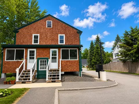 224 North St #101, Saco, ME 04072
