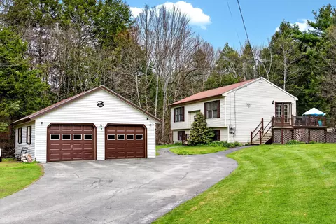 48 Hemlock Ridge Rd, Chelsea, ME 04330