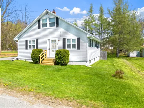 41 Yeaton St, Waterville, ME 04901