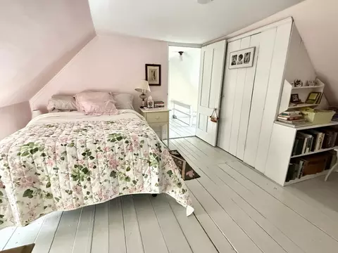 Bedroom - 7 Mountain St, Vinalhaven, ME 04863 photo 2 of 7