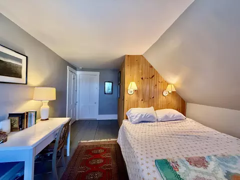 Bedroom - 7 Mountain St, Vinalhaven, ME 04863 photo 5 of 7