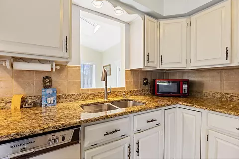 Kitchen - 22 Mayflower Rd, Augusta, ME 04330 photo 1 of 2