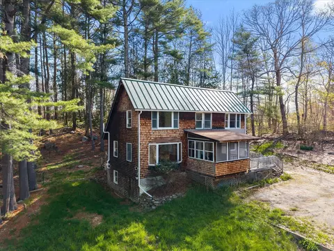 1492 River Rd, Bucksport, ME 04416
