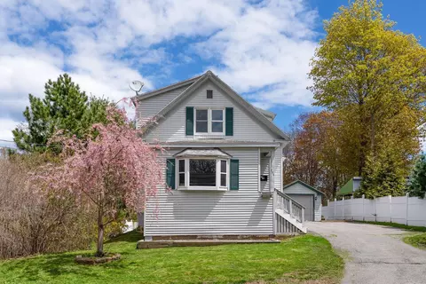 294 Mitchell Rd, Cape Elizabeth, ME 04107