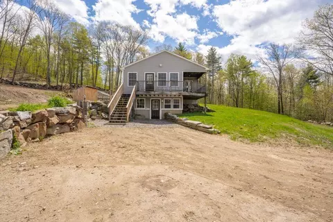 15 Waldron Dr, Limerick, ME 04048