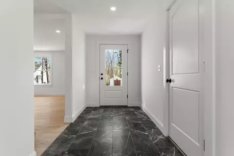 Entry Way - 256 Berwick Rd, Ogunquit, ME 03907 photo 1 of 1
