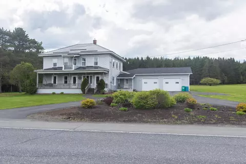 1327 Main St, Grand Isle, ME 04746