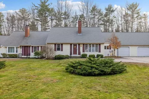 6 Laurel Cir #6, Kennebunk, ME 04043