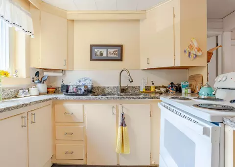 Kitchen - 84 Johnson Rd, Gorham, ME 04038 photo 2 of 6