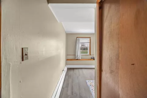 Entry Way - 84 Johnson Rd, Gorham, ME 04038 photo 3 of 8