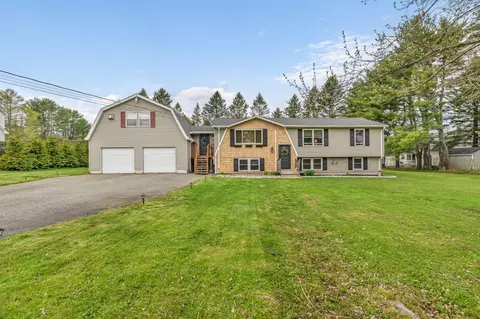6 Coolidge Ave, Hampden, ME 04444