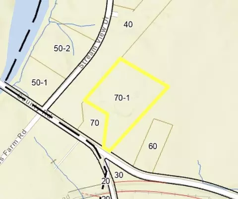 228 County Rd, Waterville, ME 04901