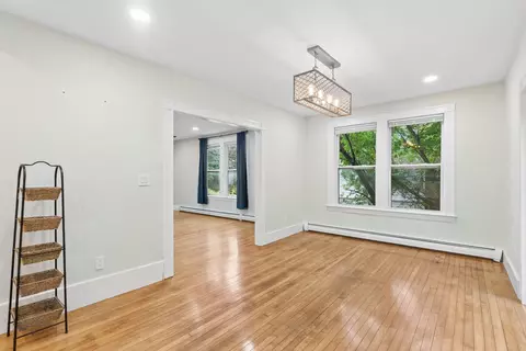 Living - 153 Cony St, Augusta, ME 04330 photo 2 of 4