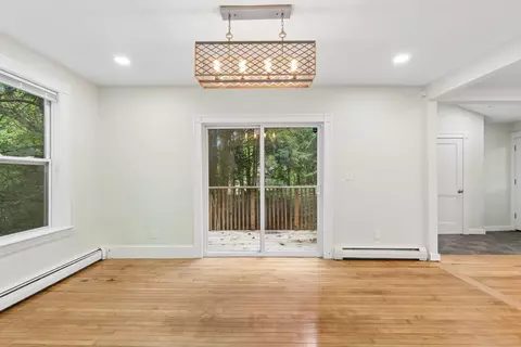 Living - 153 Cony St, Augusta, ME 04330 photo 1 of 4