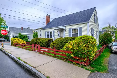 129 Revere St, Portland, ME 04103