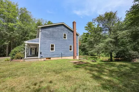 Exterior - 16 Buttonwood Dr, Berwick, ME 03901 photo 6 of 8