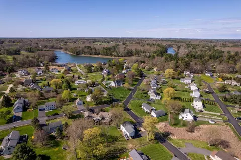 28 Orchard Farm Rd, York, ME 03909