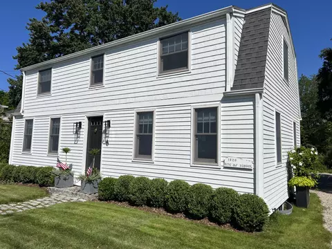 6 School St, Kennebunkport, ME 04046