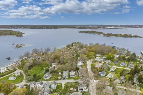 59 New Island Ave, Portland, ME 04108