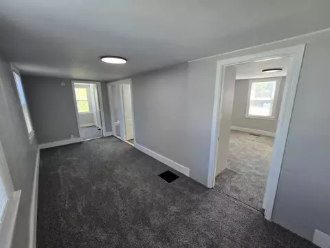 Living - 9 Morton Pl, Augusta, ME 04330 photo 2 of 3