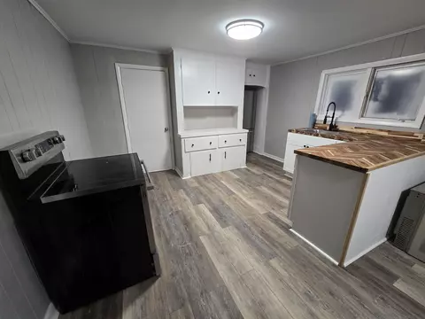 Kitchen - 9 Morton Pl, Augusta, ME 04330 photo 1 of 6