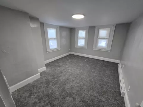 Bedroom - 9 Morton Pl, Augusta, ME 04330 photo 2 of 9