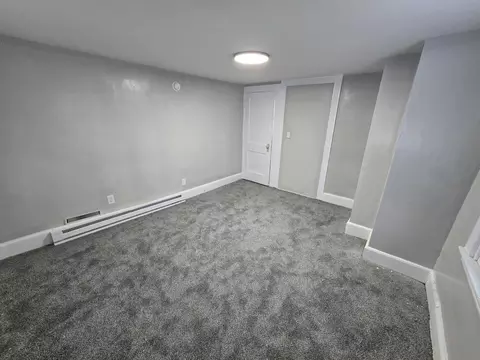 Bedroom - 9 Morton Pl, Augusta, ME 04330 photo 3 of 9