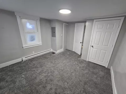 Bedroom - 9 Morton Pl, Augusta, ME 04330 photo 5 of 9