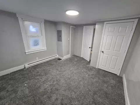 Bedroom - 9 Morton Pl, Augusta, ME 04330 photo 5 of 9