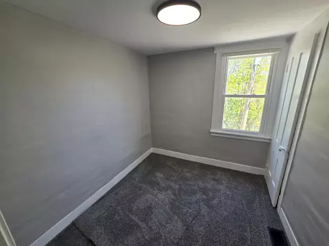 Bedroom - 9 Morton Pl, Augusta, ME 04330 photo 7 of 9