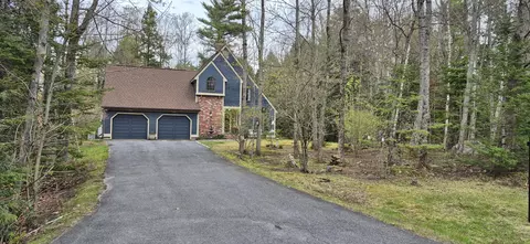 39 Stoneham Dr, West Gardiner, ME 04345