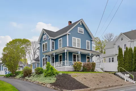 394 Washington St, Bath, ME 04530