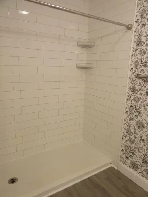 Bath - 11 Sidetrack Ln #0, Springvale, ME 04083 photo 3 of 5