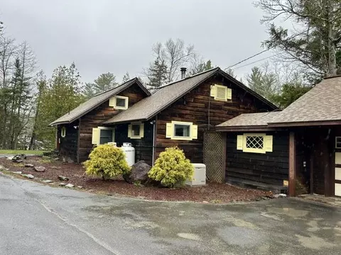 1264 Carrabassett Dr, Carrabassett Valley, ME 04947