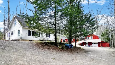500 Hope Rd, Camden, ME 04843