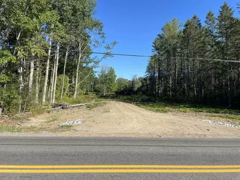 9 Patterson Rd, Hampden, ME 04444
