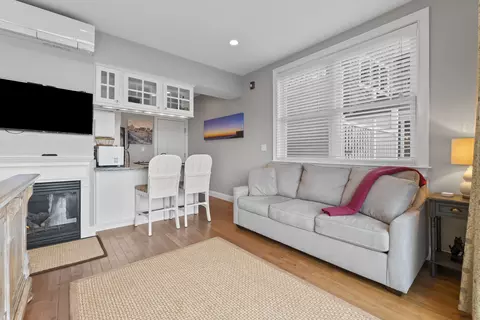 Living - 115 Perkins Cove Rd, Ogunquit, ME 03907 photo 7 of 7