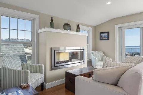 Living - 115 Perkins Cove Rd, Ogunquit, ME 03907 photo 1 of 7