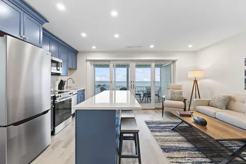 Kitchen - 117 Perkins Cove Rd, Ogunquit, ME 03907 photo 5 of 11