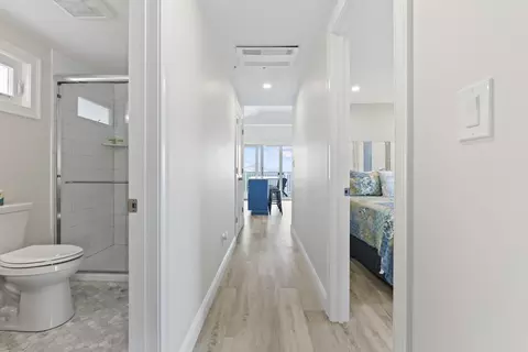 Entry Way - 117 Perkins Cove Rd, Ogunquit, ME 03907 photo 2 of 4