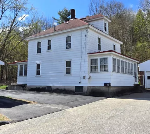 1 S Backfield Rd, Rumford, ME 04276