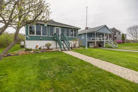 33 Webb Field Rd, Brunswick, ME 04011