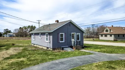 60 Richmond Ter, Cape Elizabeth, ME 04107