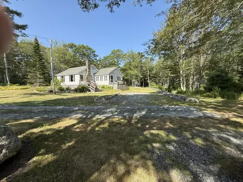 45 Old Mill Rd, New Harbor, ME 04554