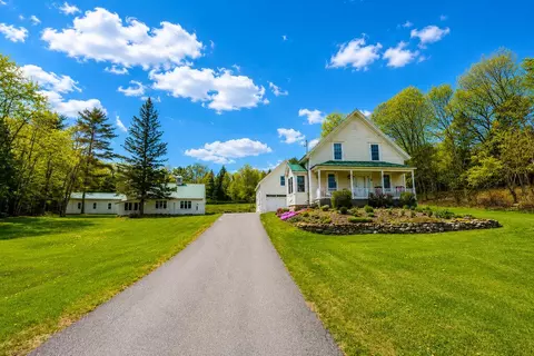 1124 Main St, Jay, ME 04239