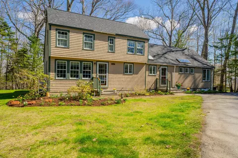 568 Bluff Rd, Northport, ME 04849
