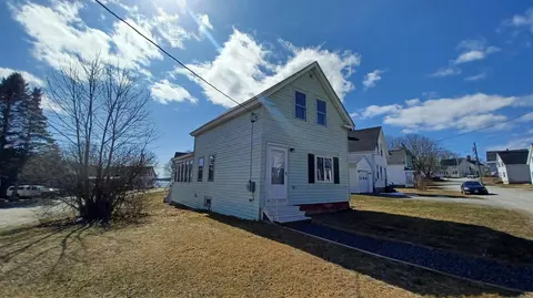 1 Pleasant St #1, Fairfield, ME 04937
