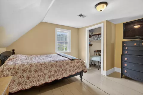 Bedroom - 2071 Main St, Hanover, ME 04237 photo 2 of 7